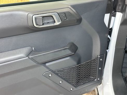 New 2025 Ford Bronco Badlands image 18