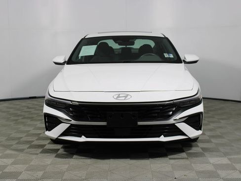 Used 2025 Hyundai Elantra SEL FWD image 22