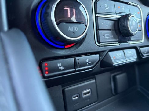 Used 2022 Chevrolet Tahoe LT image 5