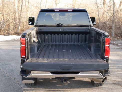 Used 2024 Chevrolet Silverado 2500 LTZ image 27