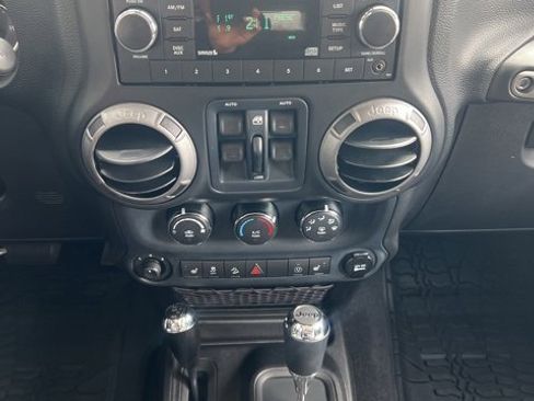 Used 2014 Jeep Wrangler Unlimited Sport w/ Quick Order Package 24S image 15