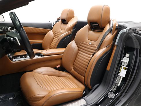 Used 2014 Mercedes-Benz SL 550 image 14