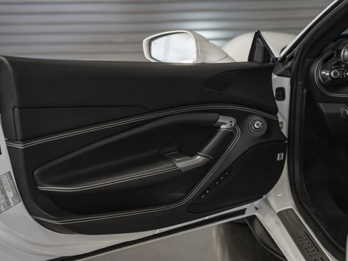 Certified 2021 Ferrari F8 Tributo RWD image 26