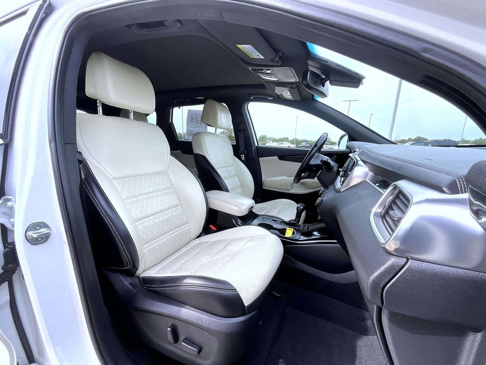 Used 2017 Kia Sorento SX AWD/4WD image 17