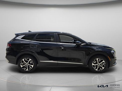 Certified 2023 Kia Sportage EX FWD image 4