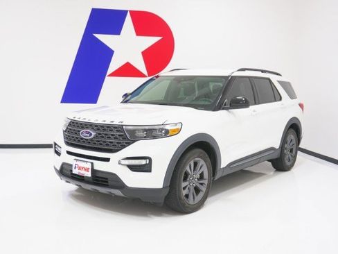 Certified 2023 Ford Explorer XLT w/ Equipment Group 202A RWD image 1