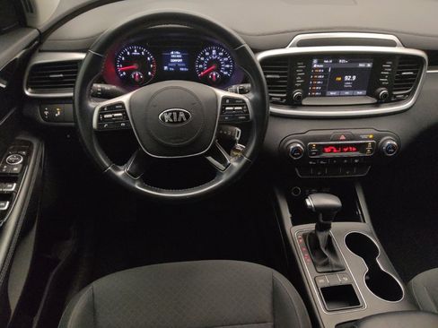 Used 2019 Kia Sorento S FWD image 22