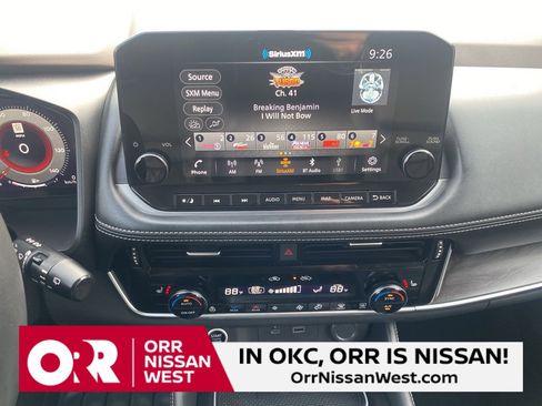 Used 2021 Nissan Rogue Platinum image 25