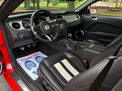 Used 2014 Ford Mustang Shelby GT500 w/ Equipment Group 821A RWD image 42
