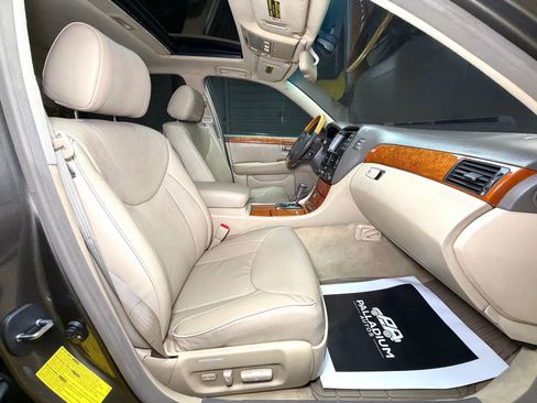Used 2005 Lexus LS 430 RWD image 53