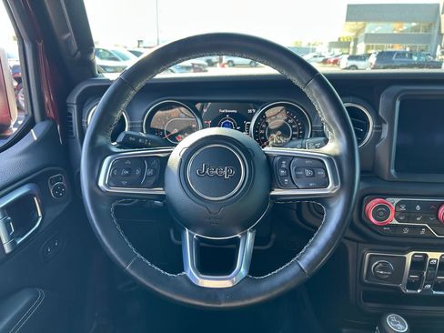 Used 2021 Jeep Wrangler Unlimited Sahara image 10