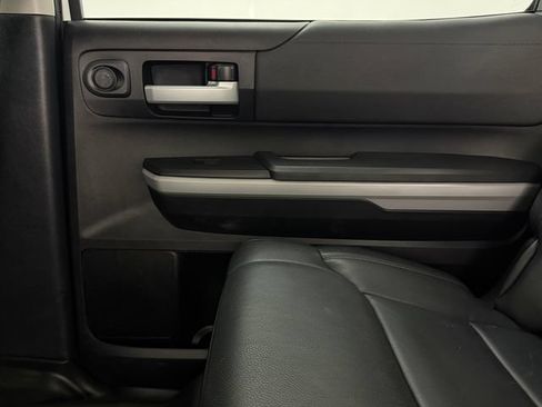 Used 2020 Toyota Tundra SR5 w/ SR5 Leather Package RWD image 34
