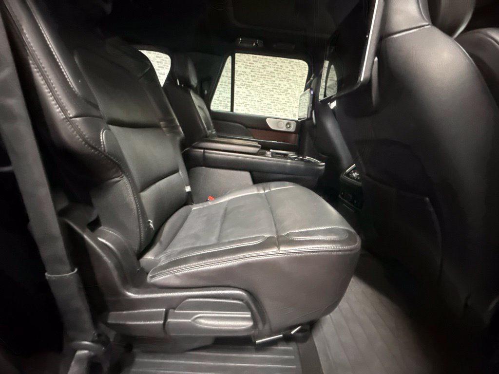 Used 2019 Lincoln Navigator L Reserve w/ Cargo Package AWD/4WD image 13