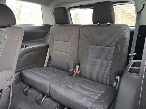 Used 2022 GMC Acadia SLE w/ Driver Convenience Package image 12