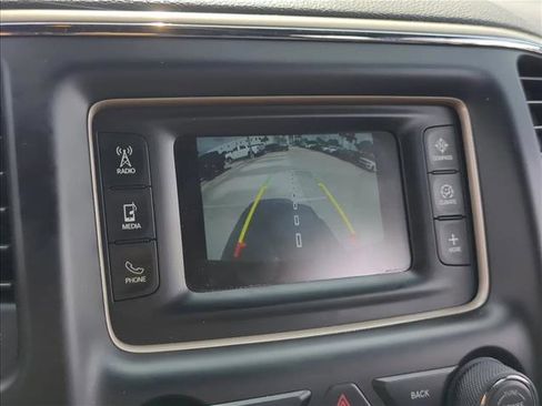 Used 2017 Jeep Grand Cherokee Laredo w/ Quick Order Package 2BE image 13