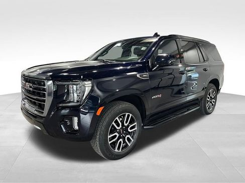 Used 2024 GMC Yukon AT4 w/ Technology Package AWD/4WD image 3