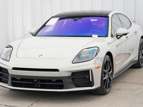Used 2025 Porsche Panamera 4 w/ Premium Package image 55