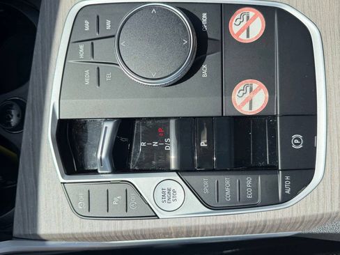 Used 2025 BMW 330i Sedan RWD image 23