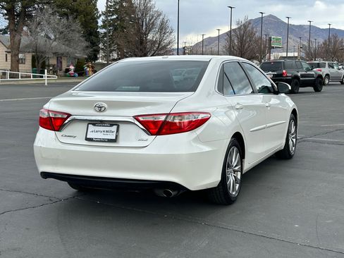 Used 2015 Toyota Camry XLE image 5