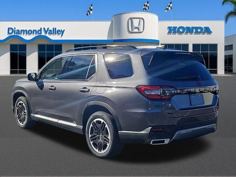 New 2026 Honda Pilot Touring image 4