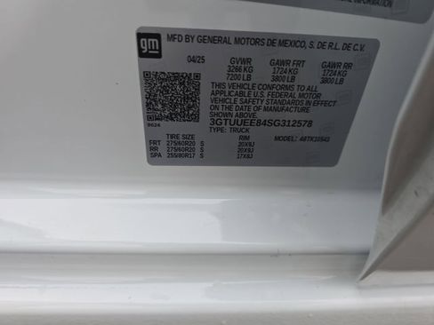 Used 2025 GMC Sierra 1500 AT4 w/ AT4 Premium Package image 30