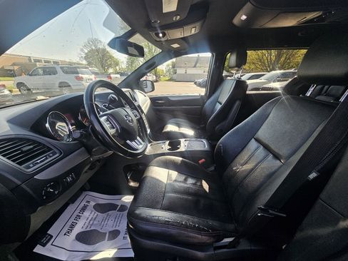 Used 2019 Dodge Grand Caravan GT FWD image 19