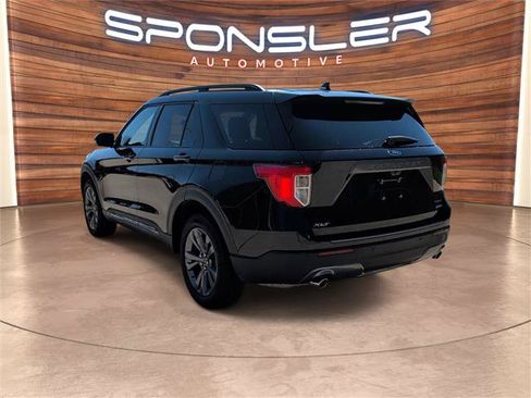Certified 2024 Ford Explorer XLT w/ Equipment Group 202A AWD/4WD image 3
