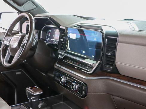 Used 2022 GMC Sierra 1500 SLT w/ SLT Premium Package AWD/4WD image 28
