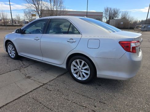 Used 2014 Toyota Camry XLE image 8