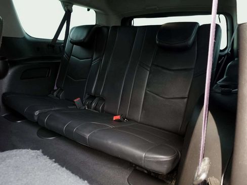 Used 2015 Cadillac Escalade ESV Luxury AWD/4WD image 22