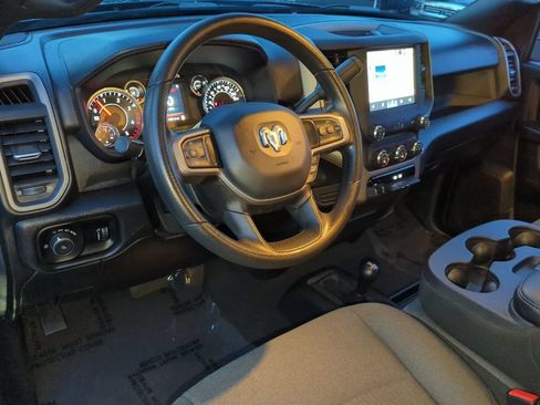 Used 2024 RAM 2500 Tradesman w/ Chrome Appearance Group AWD/4WD image 10