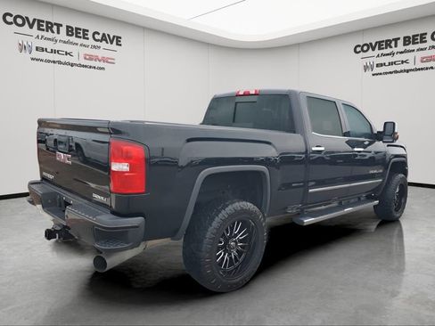 Used 2019 GMC Sierra 2500 Denali w/ Duramax Plus Package image 9