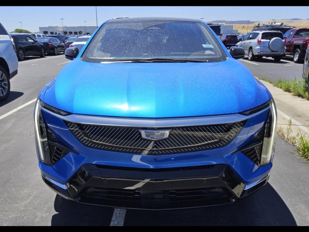 Used 2026 Cadillac Optiq Luxury 1 RWD image 6