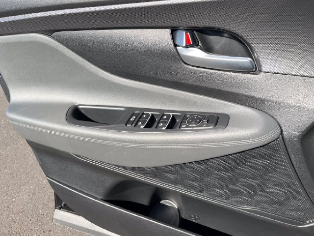 Used 2023 Hyundai Santa Fe SE AWD/4WD image 10
