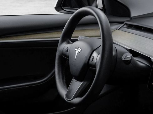 Used 2022 Tesla Model 3 Long Range AWD/4WD image 20
