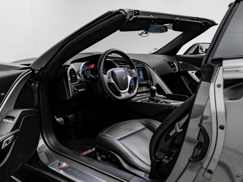 Used 2016 Chevrolet Corvette Z06 w/ 2LZ Preferred Equipment Group image 41