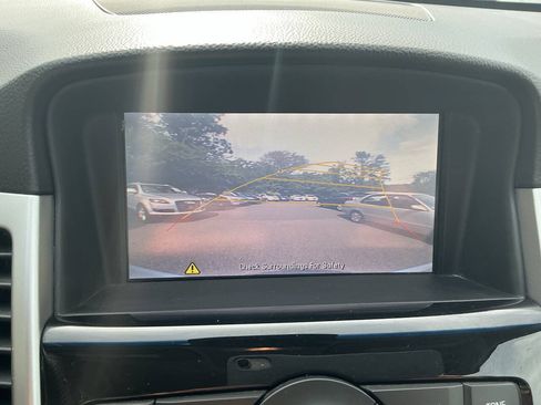 Used 2016 Chevrolet Cruze LT FWD image 21