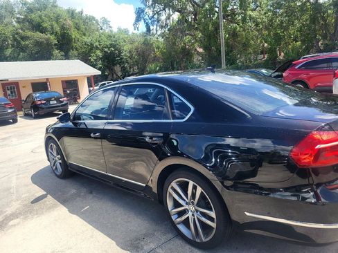 Used 2016 Volkswagen Passat 1.8T SE FWD image 31