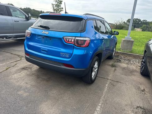 Used 2018 Jeep Compass Sport w/ Tech Group FWD image 14