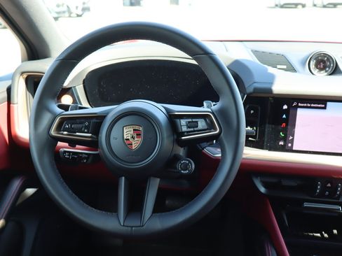 Used 2025 Porsche Cayenne E-Hybrid AWD/4WD image 10