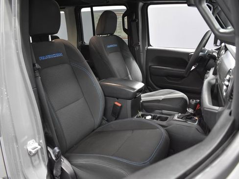 Used 2023 Jeep Wrangler Unlimited Rubicon 4xe w/ Safety Group image 14