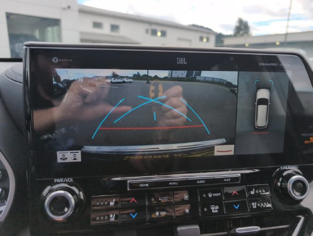 Used 2022 Toyota Highlander Limited AWD/4WD image 28
