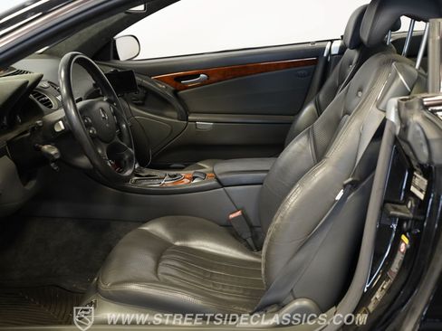 Used 2005 Mercedes-Benz SL 65 AMG image 3