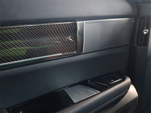 New 2026 Cadillac Vistiq Sport image 17