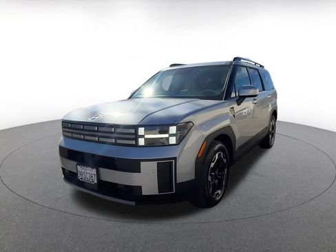 Used 2025 Hyundai Santa Fe SEL image 7