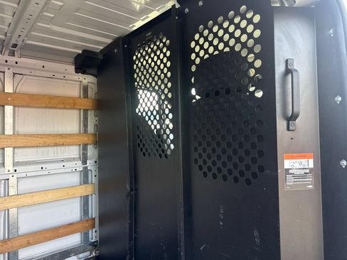 Used 2025 RAM ProMaster 2500 w/ U-Haul Equipment Group FWD image 19