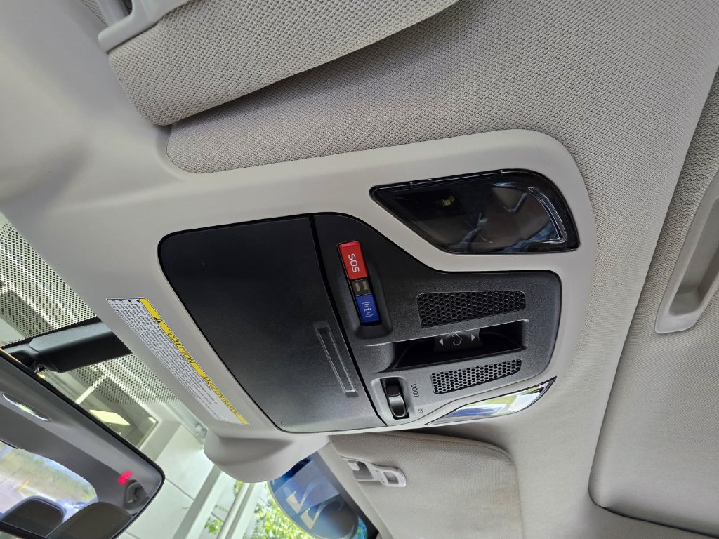 Used 2022 Subaru Legacy Limited XT AWD/4WD image 25