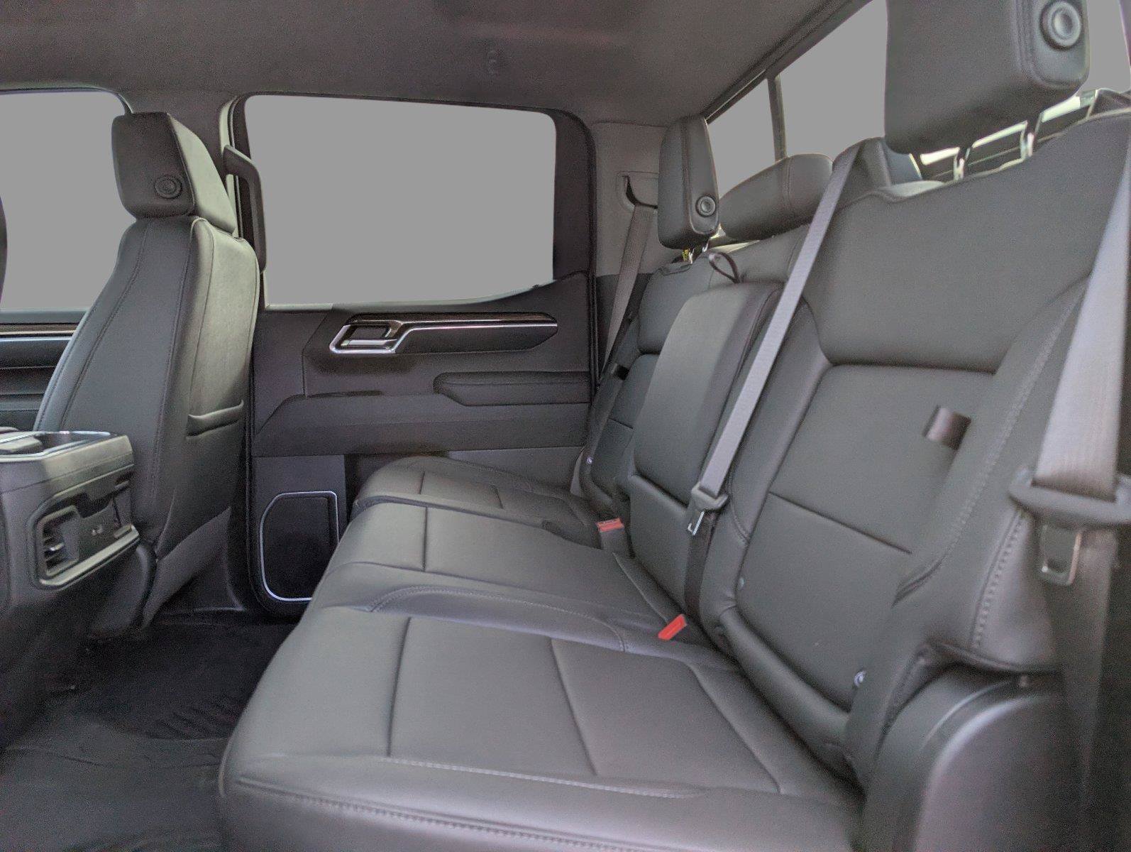 New 2026 Chevrolet Silverado 1500 RST AWD/4WD image 35