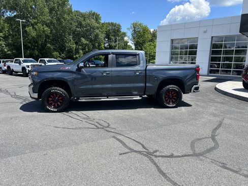 Used 2019 Chevrolet Silverado 1500 LT w/ All-Star Edition AWD/4WD image 2