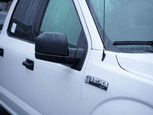 Used 2020 Ford F150 XLT w/ Trailer Tow Package image 9